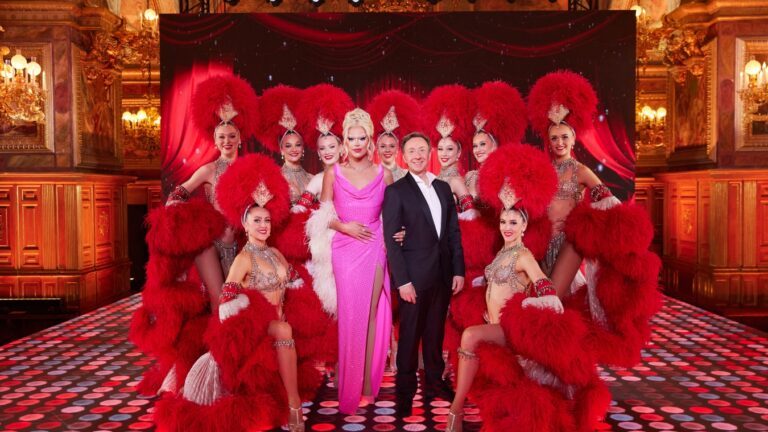 Qui est Nicky Doll, la présentatrice de La Grande Soirée des cabarets sur France 2 ?