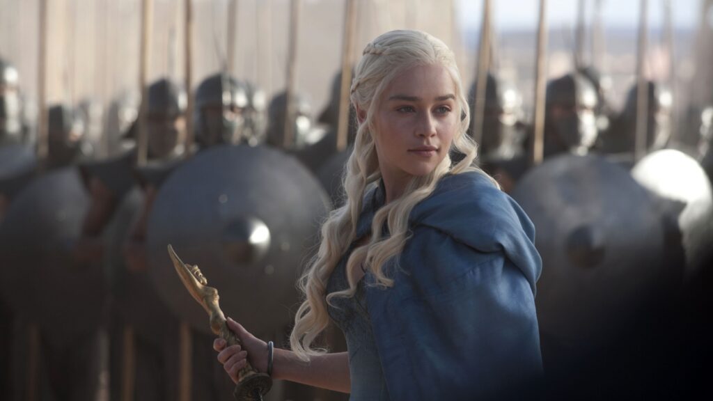 Emilia Clarke (Game of Thrones) défend les acteurs et actrices qui jouent devant un fond vert