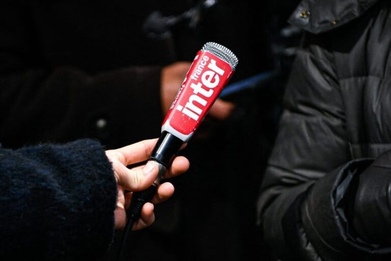 Les chiffres de l&rsquo;audience TV du 12 janvier 2023 révèlent des surprises !