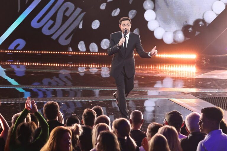 Records d’audience TV le 19 novembre 2022 : Quels programmes ont séduit les téléspectateurs ?