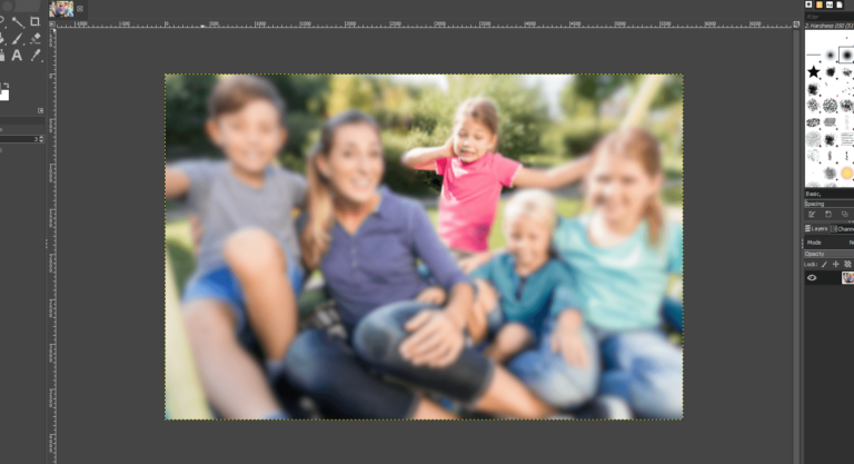 Comment flouter un visage sur Photoshop efficacement ?