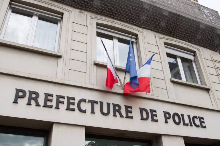 La police d&rsquo;État : Garante de la sécurité publique ou instrument de contrôle ?