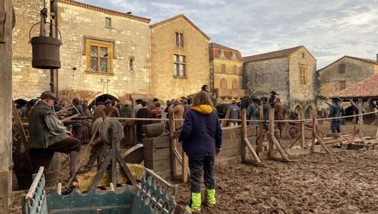 Où dorment les acteurs pendant le tournage ?