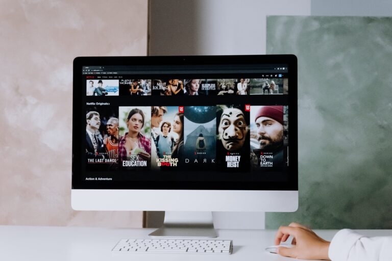 Comment l’IA de rédaction peut-elle booster votre SEO TV ?