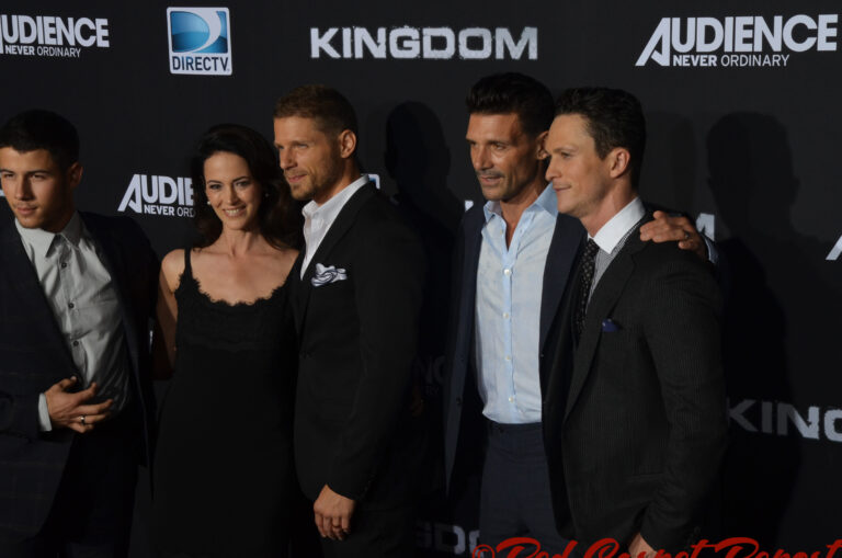 Où se déroule la série Kingdom ?