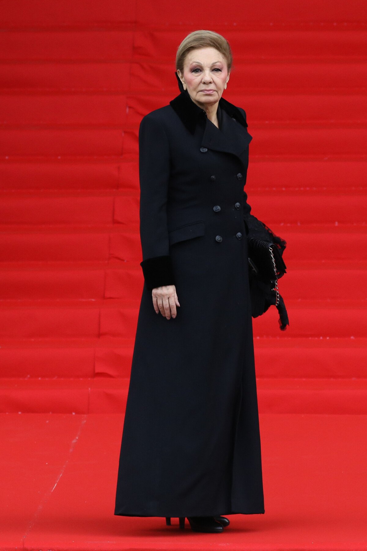 Farah Diba en hommage au Shah d’Iran