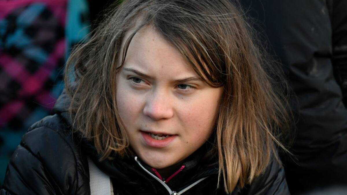 Portrait de Greta Thunberg illustrant la polémique sur sa supposée fortune de 18 millions de dollars