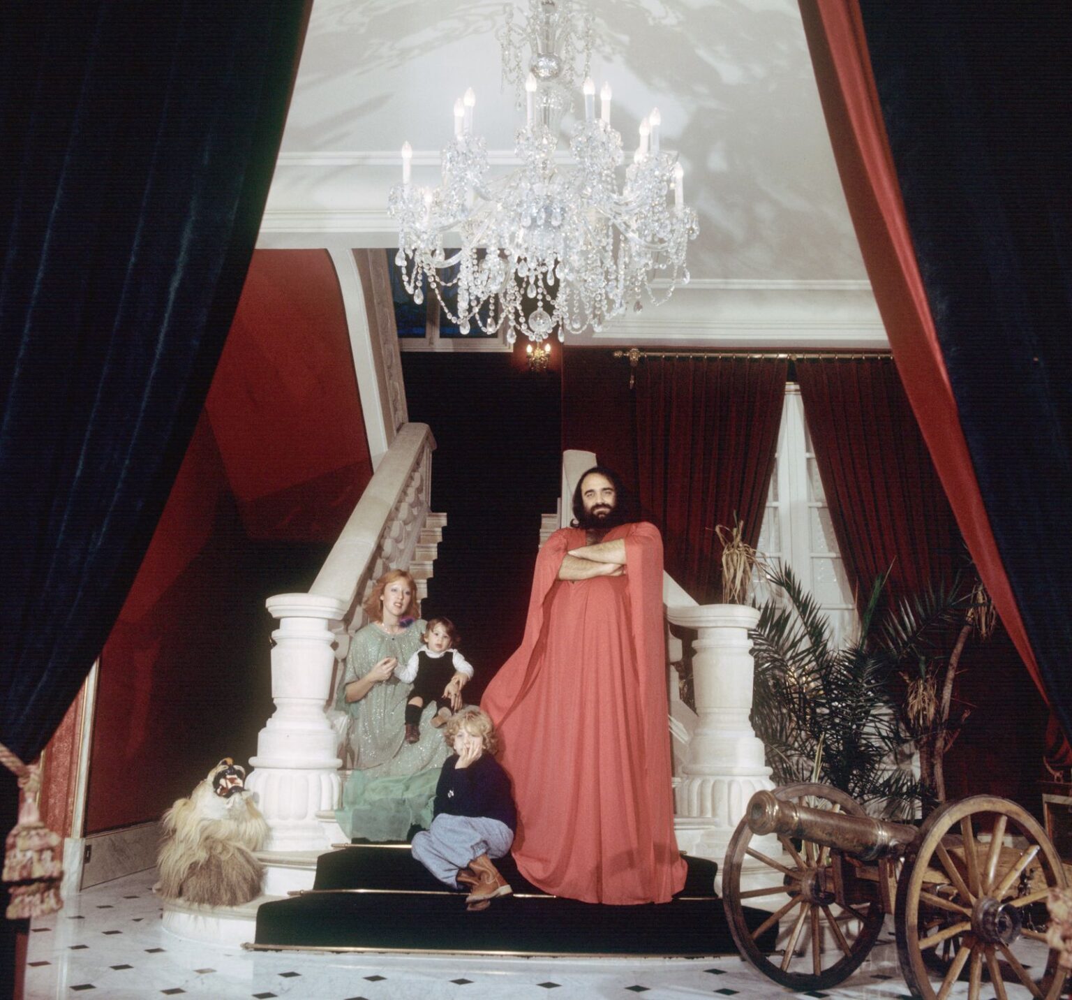 Le somptueux manoir de Demis Roussos symbole de sa fortune près de Paris